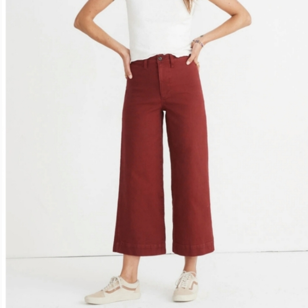 NEW! A.n.a Wide Leg Crop
